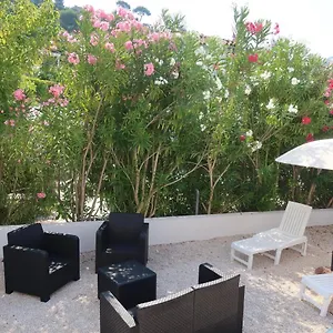 Le Petit Paradis Hébergement de vacances